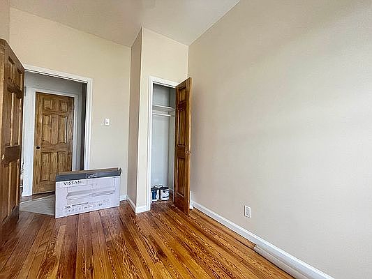 4th image of 21-70 36th St #2