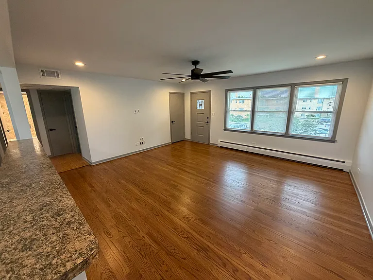 5916 N Odell Ave #6B — Photo 2
