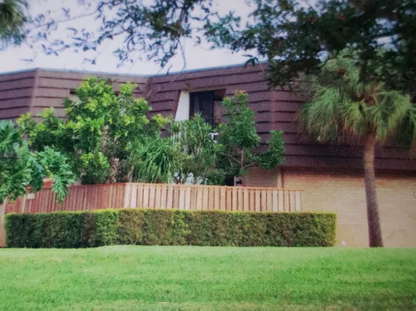 1208 12th Ct Unit 2D, Jupiter, FL 33477