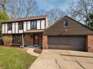 1253 Earlford Dr, Pittsburgh, PA 15227