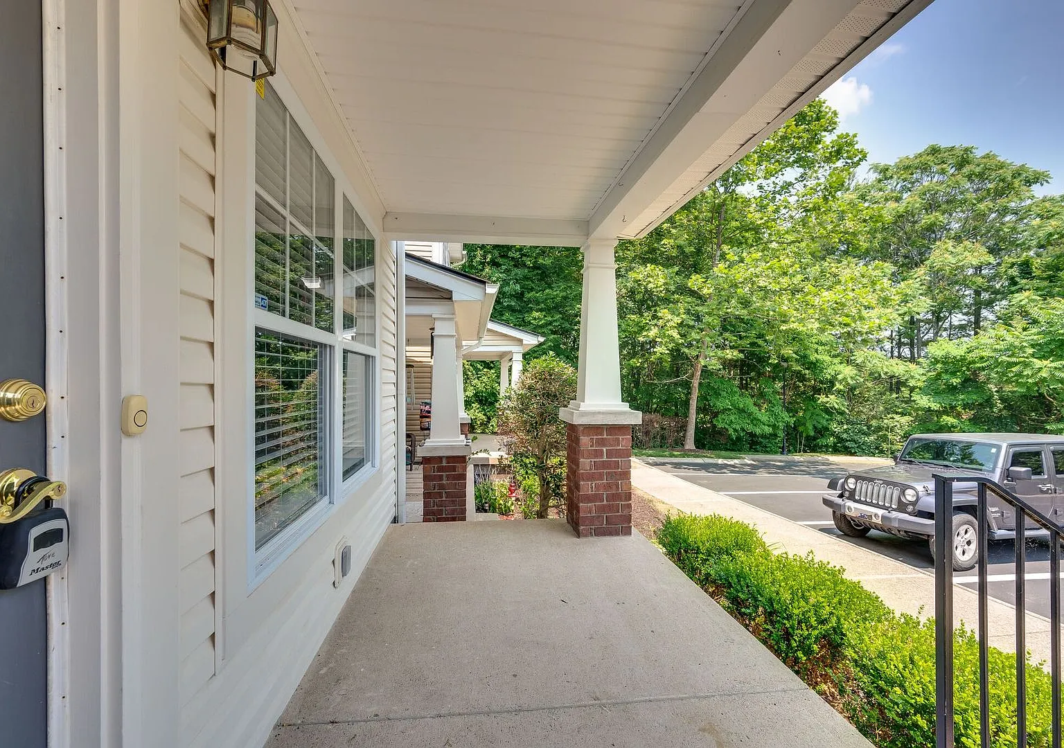 Renovated Townhome in Convenient Nashville Location — Photo 4
