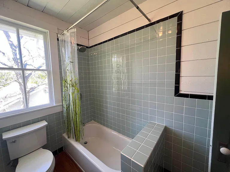 618 Bayridge Rd — Photo 22