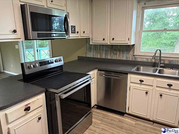 3rd image of 1114 Pine Lake Rd