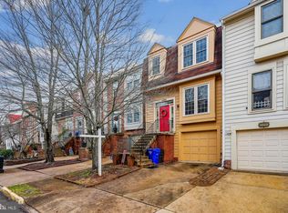 46882 Trumpet Cir, Sterling, VA 20164