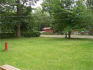 5th image of 304 Kennedy Ave