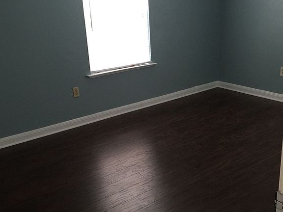 2nd image of 17 Driftwood Blvd