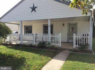 19 Herald Pl, Aston, PA 19014
