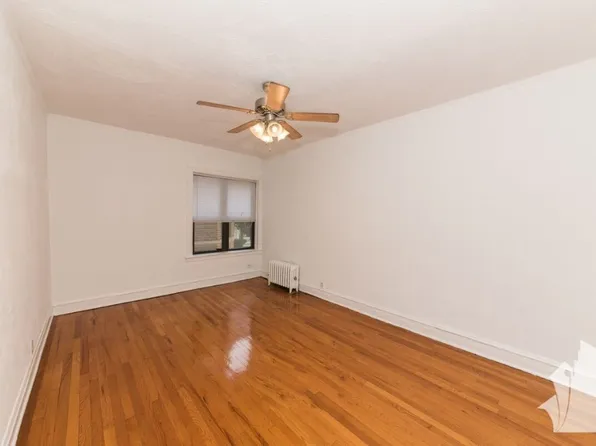 620 W Cornelia Ave #3, Chicago, IL 60657