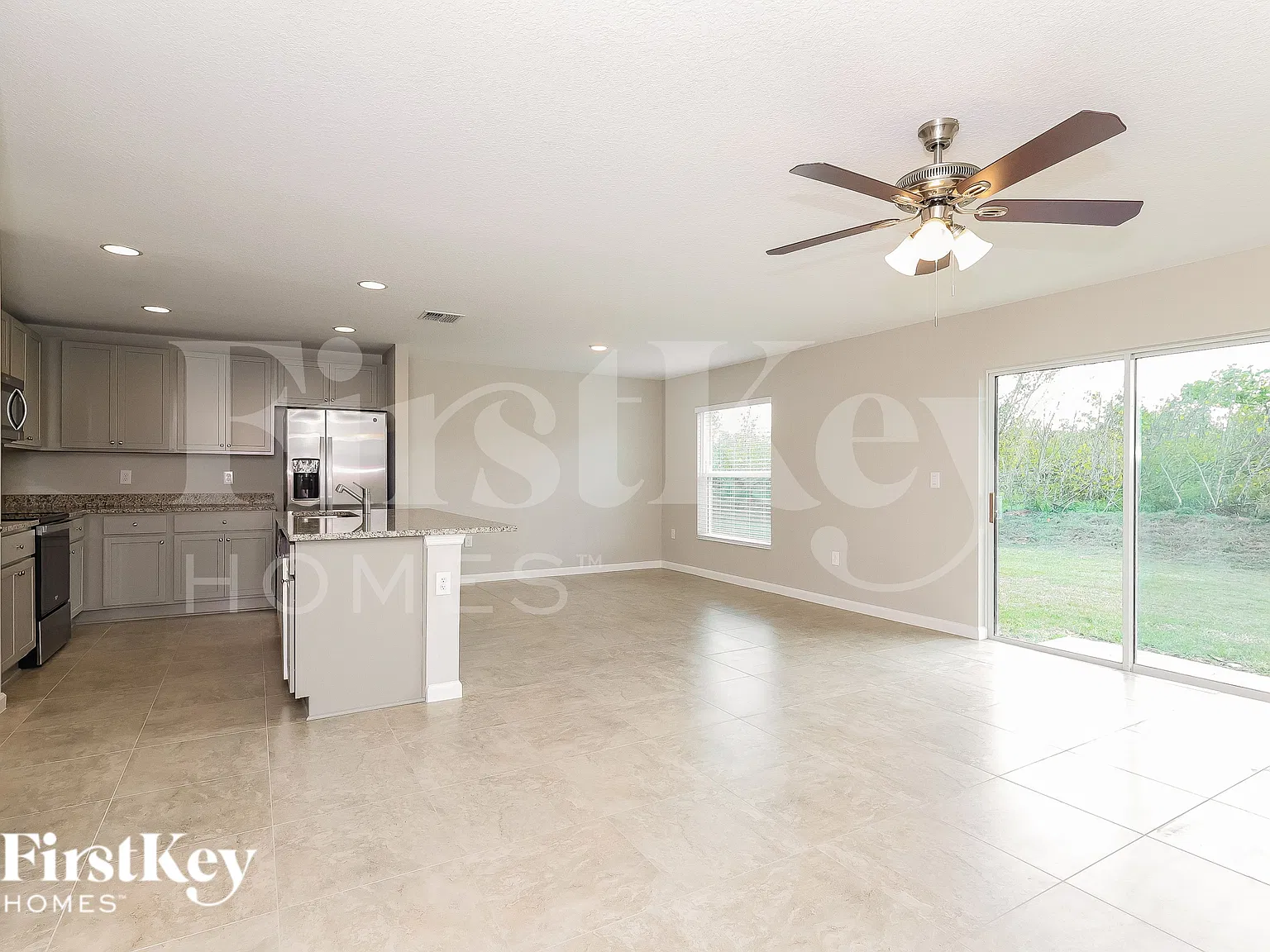 3 bed, 2.0 bath, 1407 sqft, $1,665 — Photo 3
