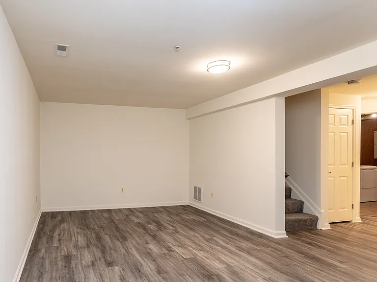Carlson Woods Townhomes — Photo 10