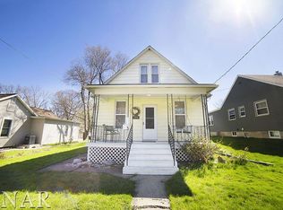 1304 S Oak St, Bloomington, IL