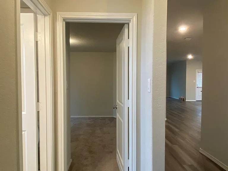 10410 Waverunner — Photo 13