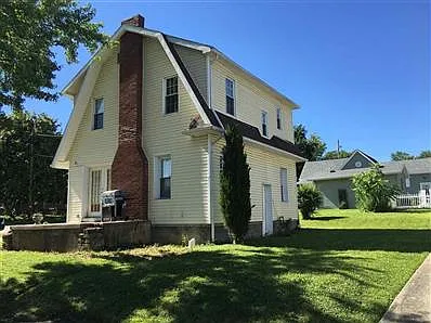 1427 21st St photo 1