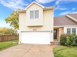 8527 Hickory Ln, Urbandale, IA 50322