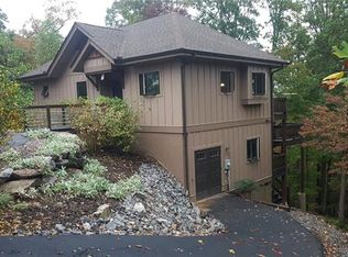 274 Hawks Nest Trl, Lake Lure, NC 28746
