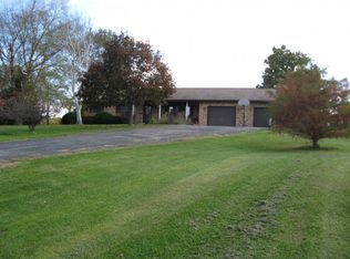 1826 Us-40, Greenup, IL 62428