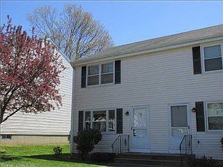 1st image of 10 Garland Dr
