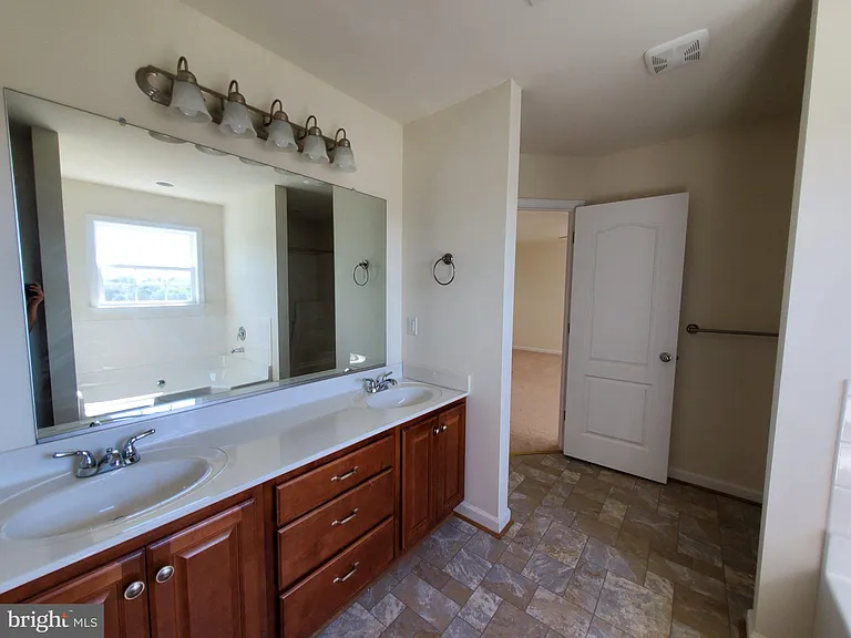 233 Kanter Dr — Photo 19