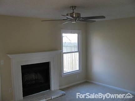 5th image of 1733 Glenmont Ln