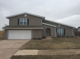 116 Lochwood Cir, Yukon, OK 73099