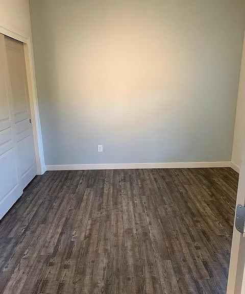 1718 NW Larch Wood Ct — Photo 5