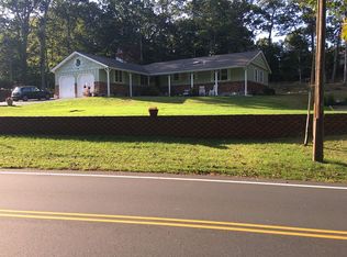 34 Randall Rd, Wading River, NY 11792