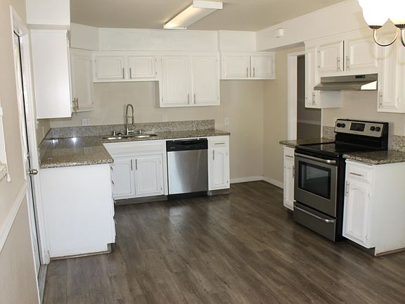 2nd image of 1517 Falcon Ave