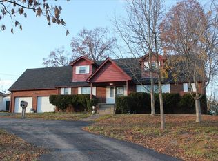 3958 Teays Valley Rd, Hurricane, WV 25526