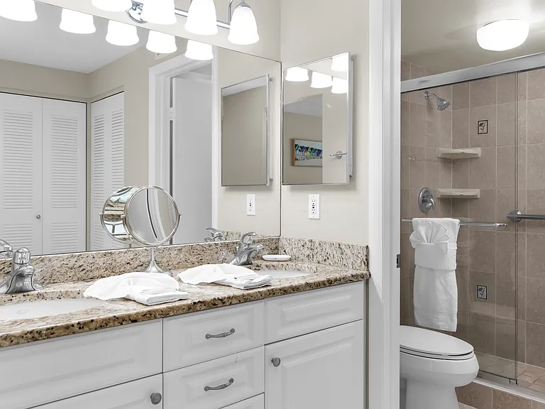 440 Seaview Ct #409 — Photo 9
