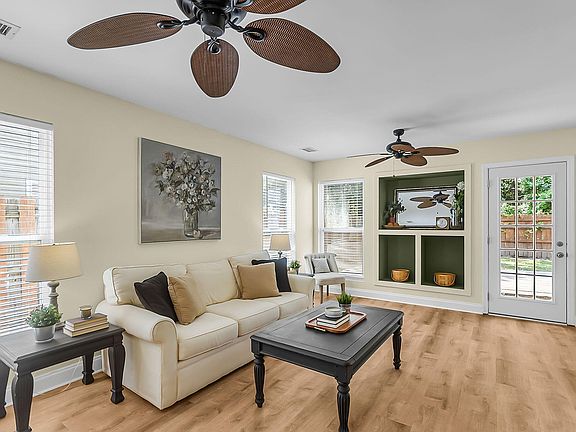 3rd image of 2407 Castlereagh Rd