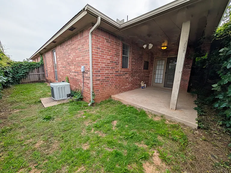 17115 Cedar Dr — Photo 17