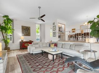 2327 Royal Crest Dr, Escondido, CA 92025