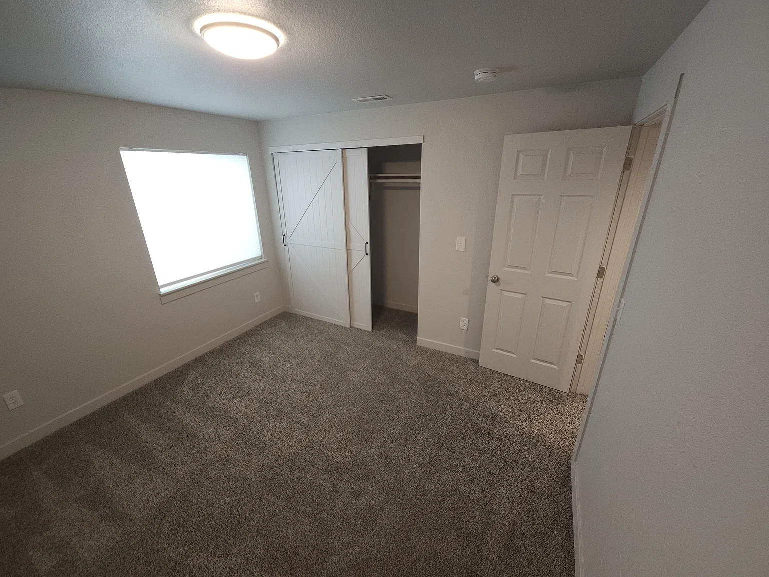 2 bed, 800 sqft, $1,700 — Photo 4