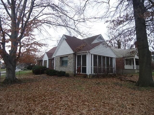 2nd image of 7300 Brookcrest Dr