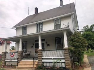 44 E Stewart St, Washington, NJ 07882
