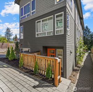 18339 Wallingford Avenue N #B, Seattle, WA, 98133
