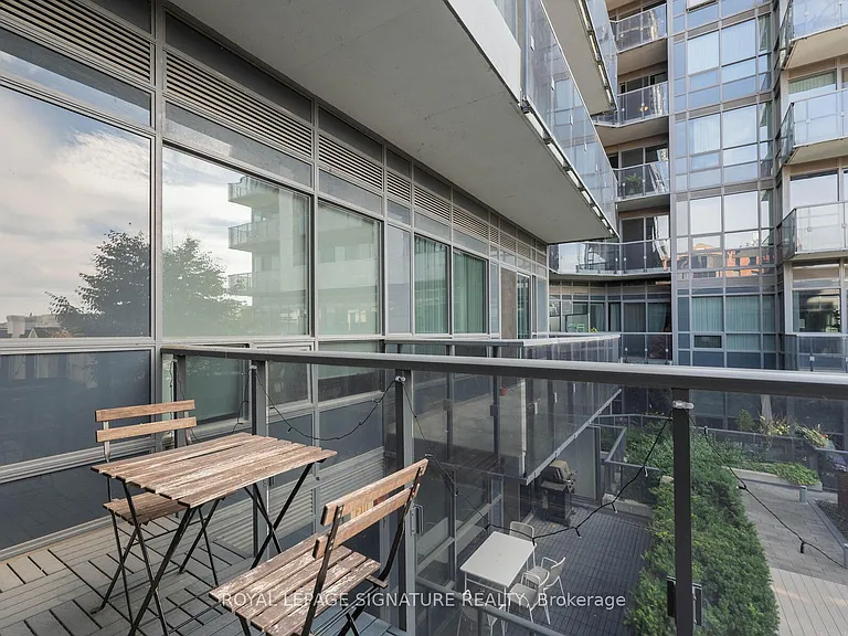 1030 King St W #456 — Photo 15