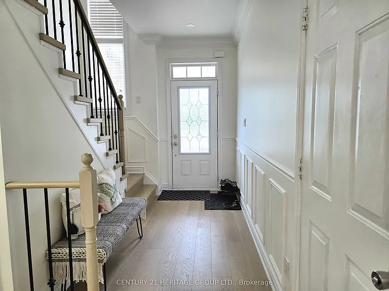 37 Luisa St — Photo 4