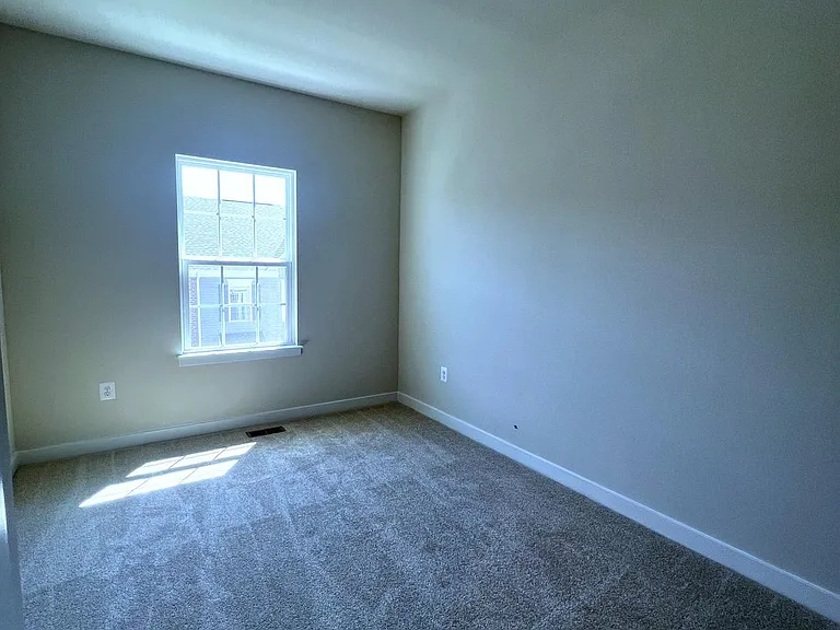 10913 Blanton Way — Photo 18