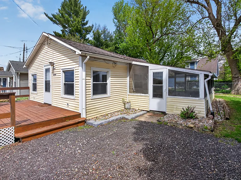 2759 Almeda Ct — Photo 11