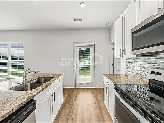 4th image of 5022 Mountain Springs Rd
