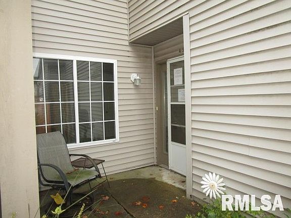 3rd image of 4557 N Thornhill Dr #105