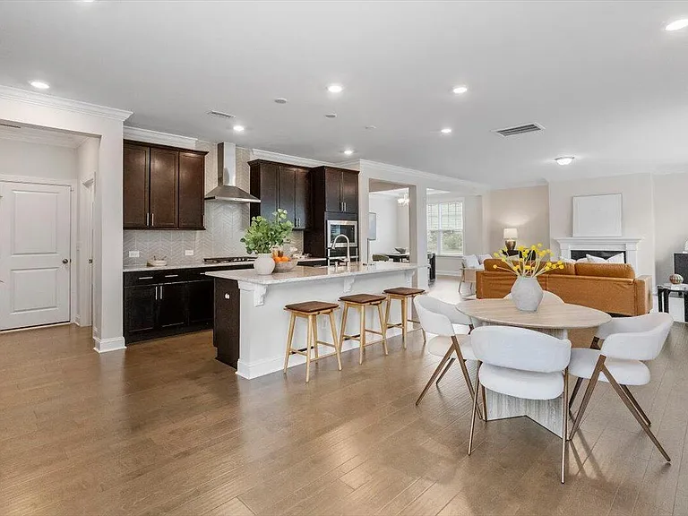 1829 Knights Crest Way — Photo 19