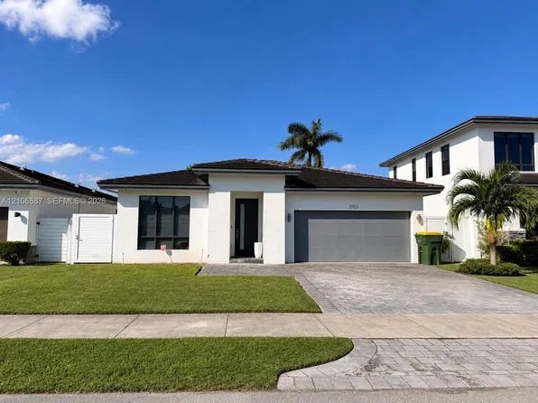 2921 SE 3rd St, Homestead, FL 33033