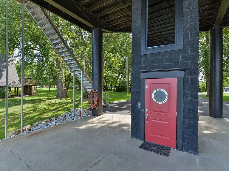 5750 Captains Quarters Rd — Photo 16