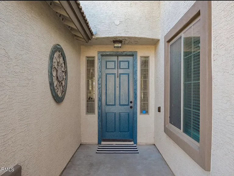 25719 W Victory St — Photo 2