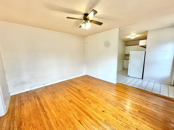 30-45 Hobart Street image 10 of 16