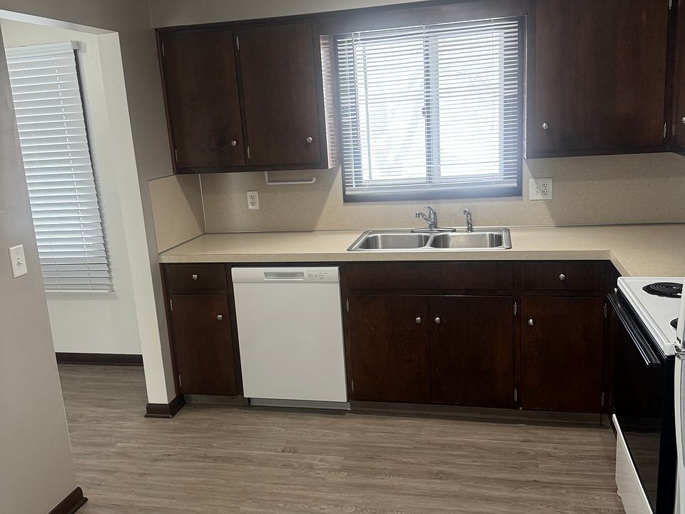 1st image of 428 Butternut Dr APT 3