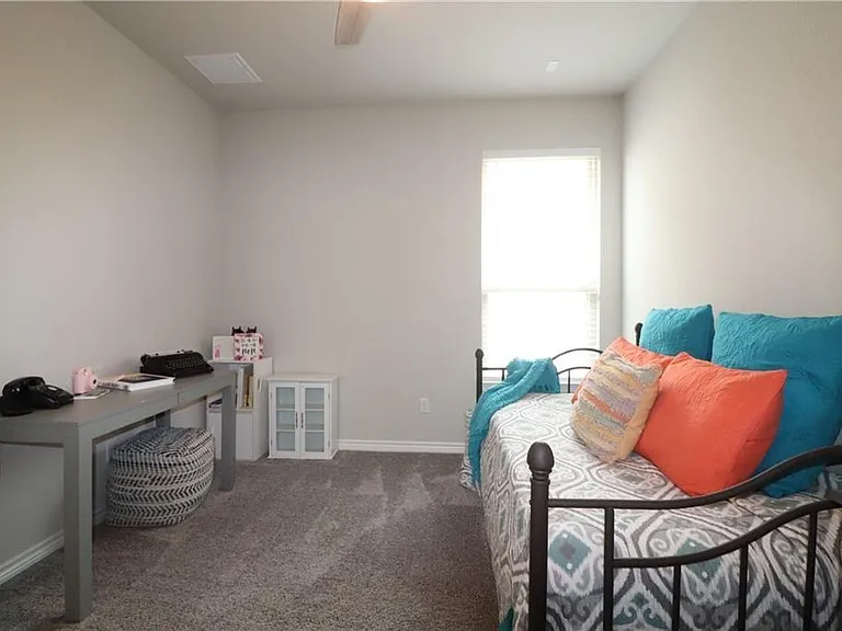 5413 Vanner Path — Photo 23