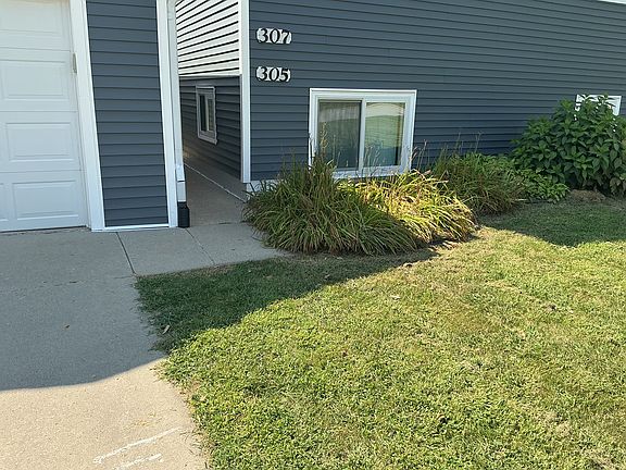 2nd image of 305 Abraham Dr